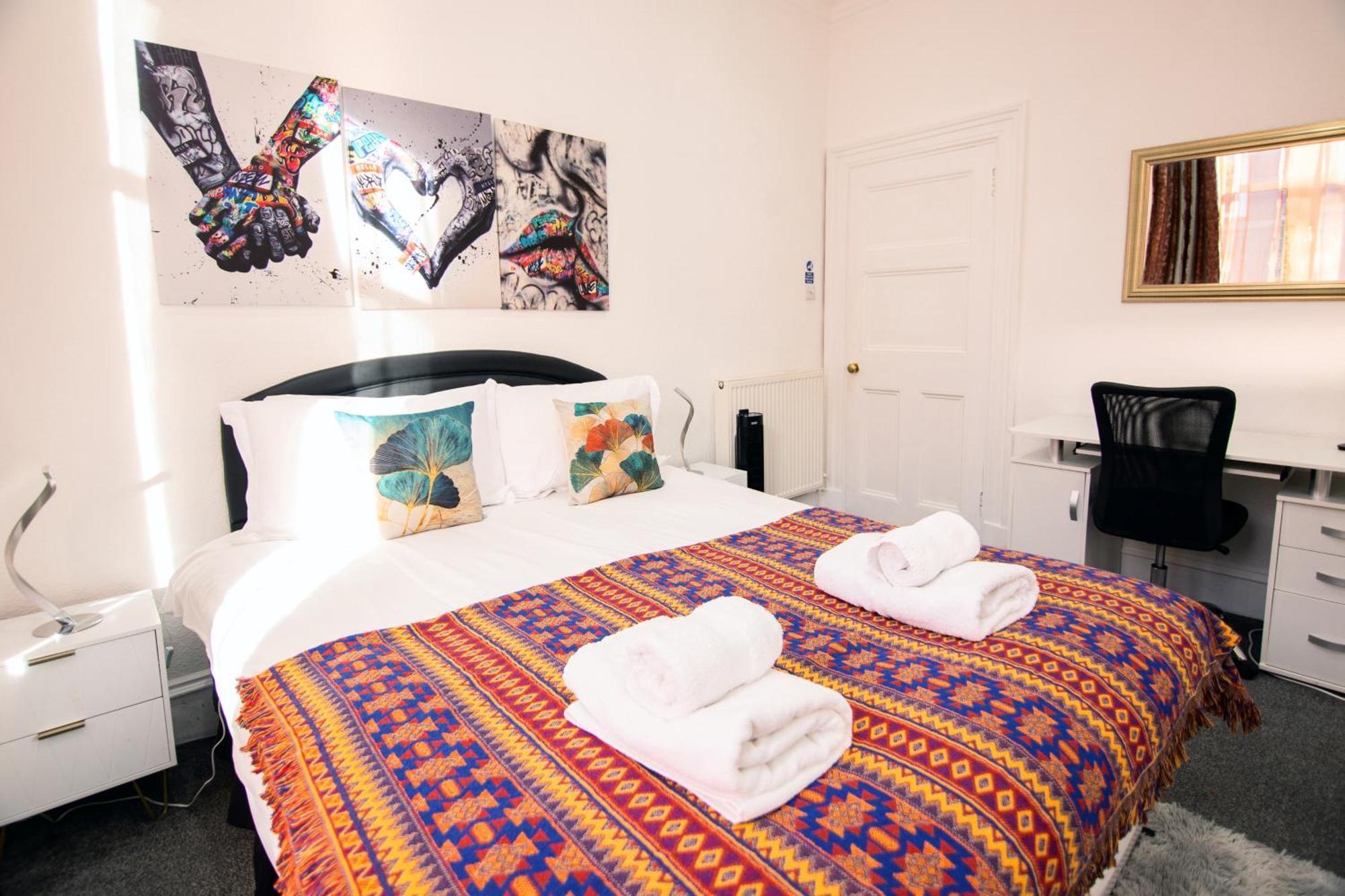 The Summit West End- Elegant Apartment With Free Parking In Prime Location 애버딘 외부 사진
